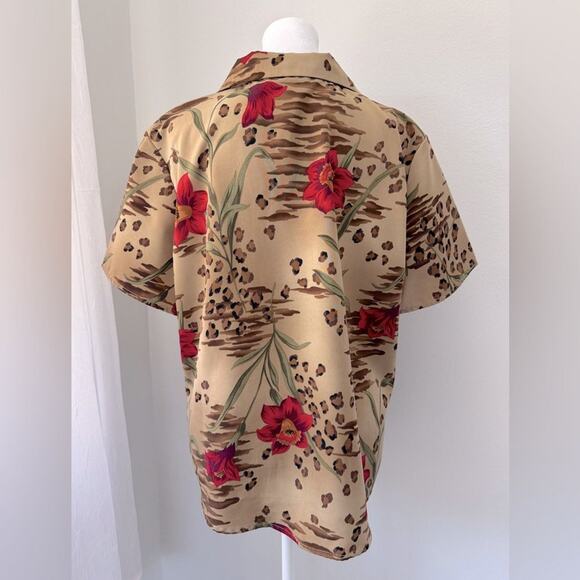 Susan Graver Floral Print Relaxed Fit Short Sleeve Button Down Shirt - Picture 4 of 6